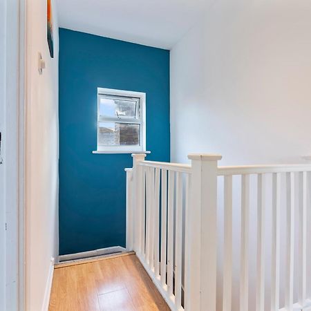 Impeccable 4-Bed House In Brixton London 빌라 외부 사진