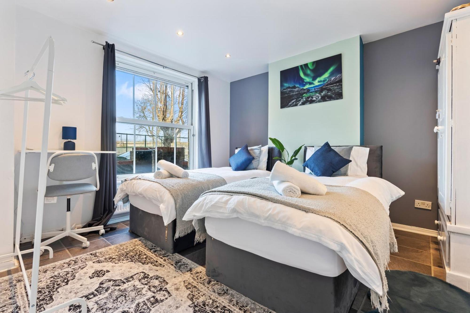 Impeccable 4-Bed House In Brixton London 빌라 외부 사진