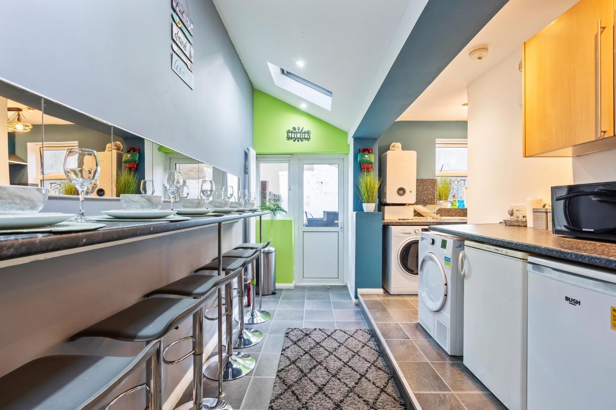 Impeccable 4-Bed House In Brixton London 빌라 외부 사진